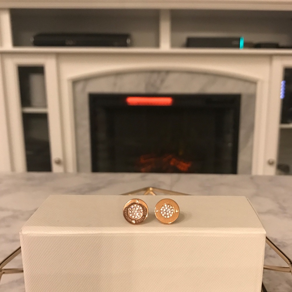 🆕 Michael Kors Logo Clear Pave Ctr Stud Earring